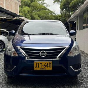 NISSAN VERSA SENSE MT 1.6 CC 2020**: imagen 2