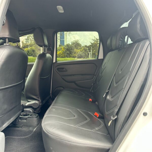 RENAULT DUSTER OROCH ZEN MT 1.3CC 4X4 2023: imagen 16