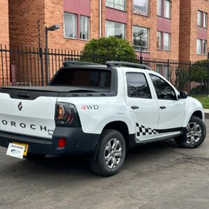 RENAULT DUSTER OROCH ZEN MT 1.3CC 4X4 2023: imagen 4