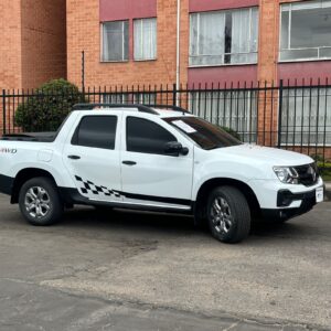RENAULT DUSTER OROCH ZEN MT 1.3CC 4X4 2023: imagen 2