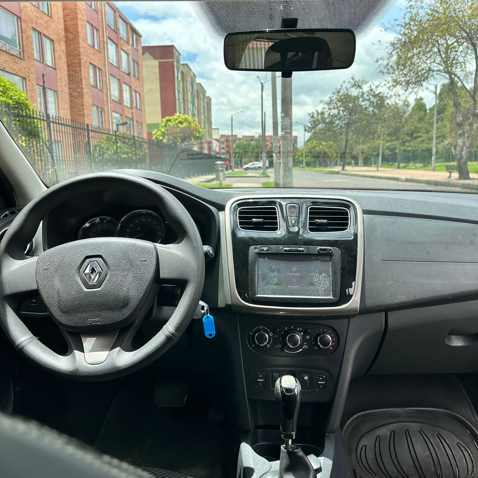 RENAULT SANDERO AUTHENTIQUE MT 1.6CC 2016: imagen 6