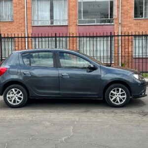 RENAULT SANDERO AUTHENTIQUE MT 1.6CC 2016: imagen 5