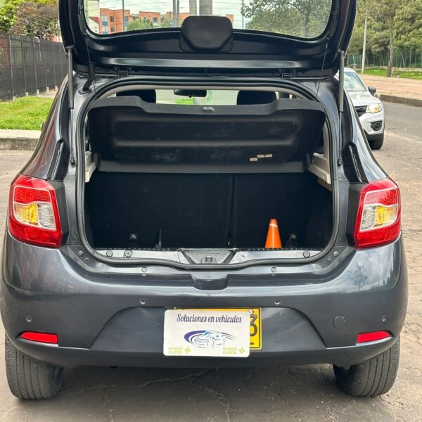 RENAULT SANDERO AUTHENTIQUE MT 1.6CC 2016: imagen 4