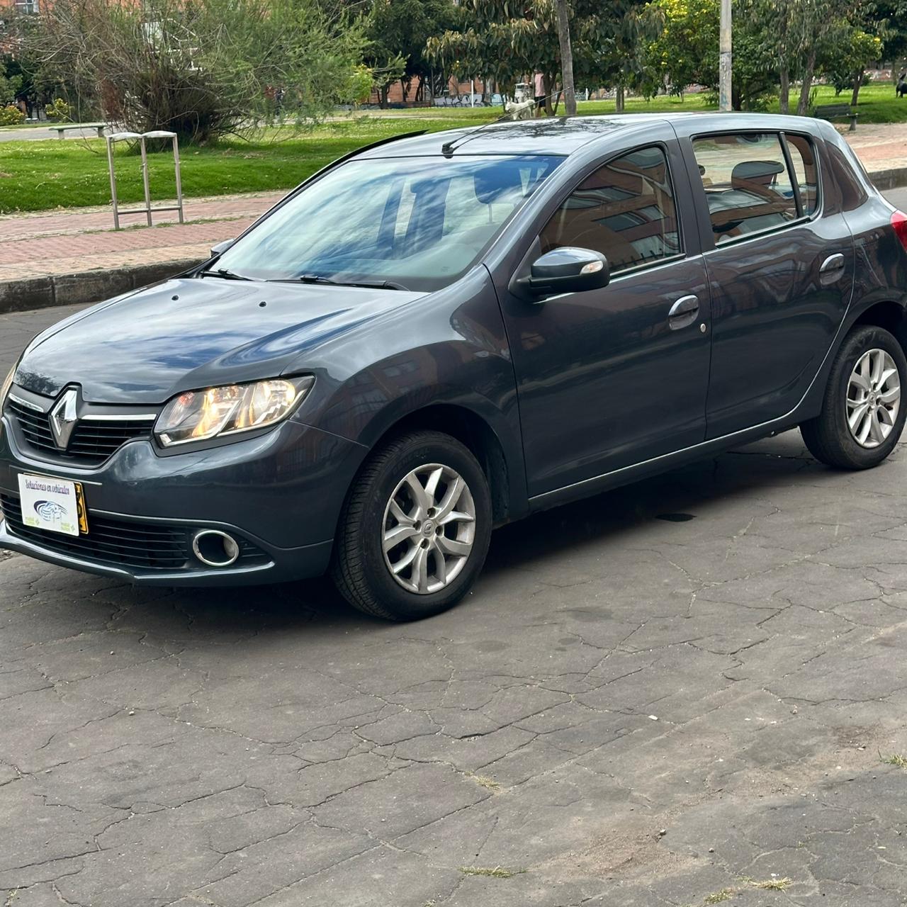 RENAULT SANDERO AUTHENTIQUE MT 1.6CC 2016: imagen 1