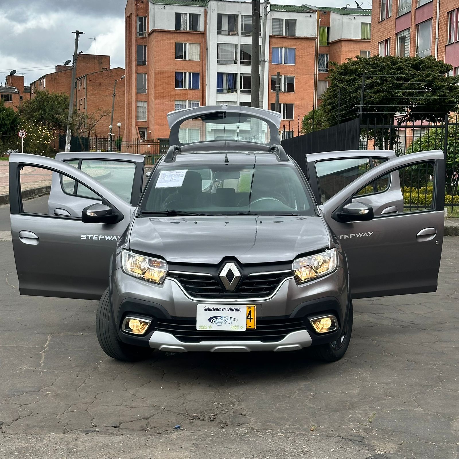 RENAULT STEPWAY ZEN MT 1.6 CC 16V: imagen 4