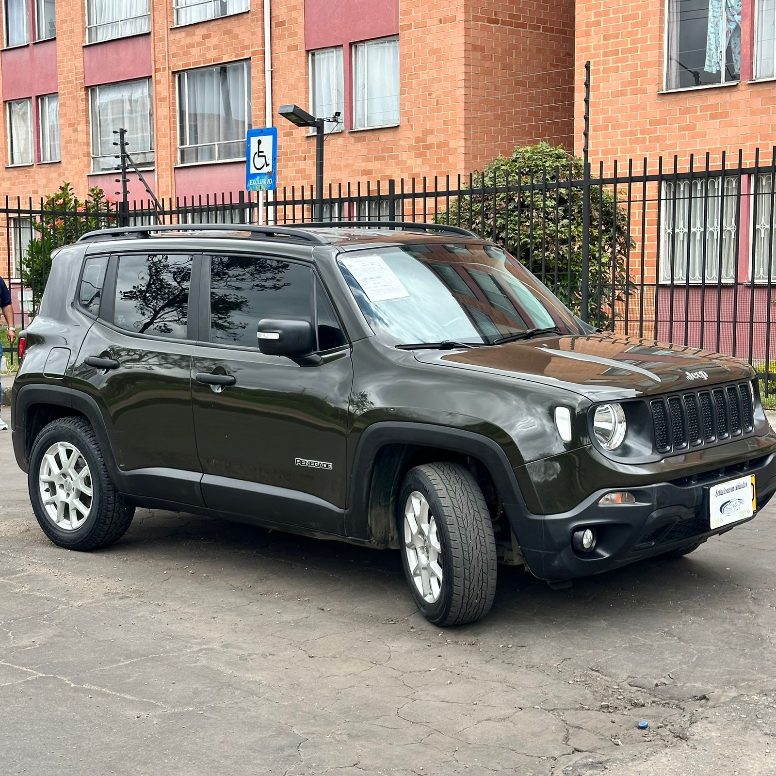 JEEP RENEGADE SPORT MT 1.8CC 4X2: imagen 2