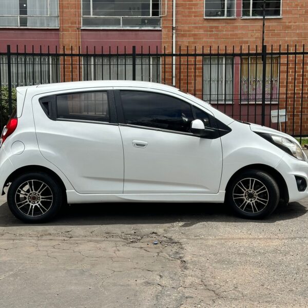 CHEVROLET SPARK GT LT MT 1.2CC 2018: imagen 5