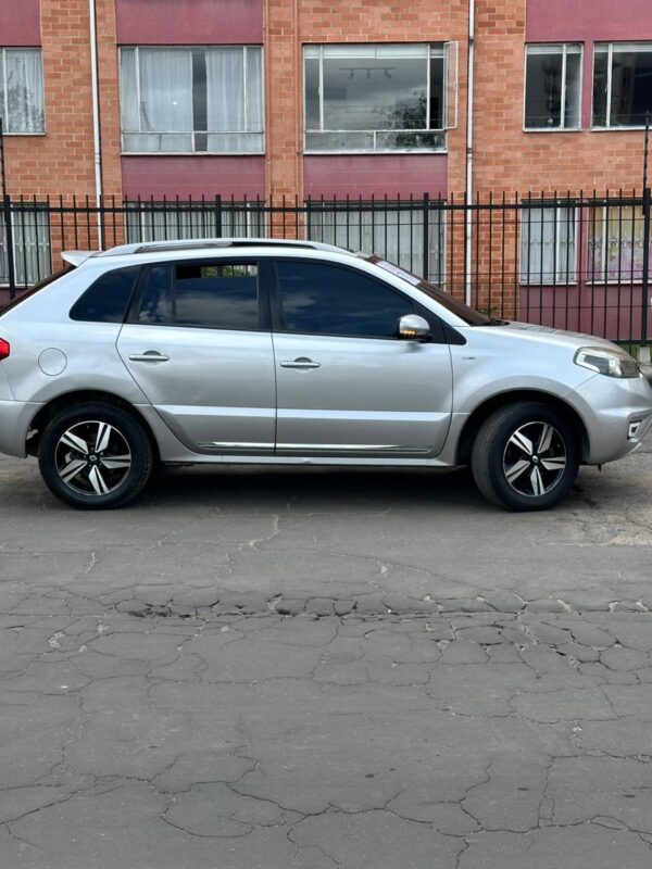 RENAULT KOLEOS DYNAMIQUE BOSE 2.5CC 2016: imagen 4
