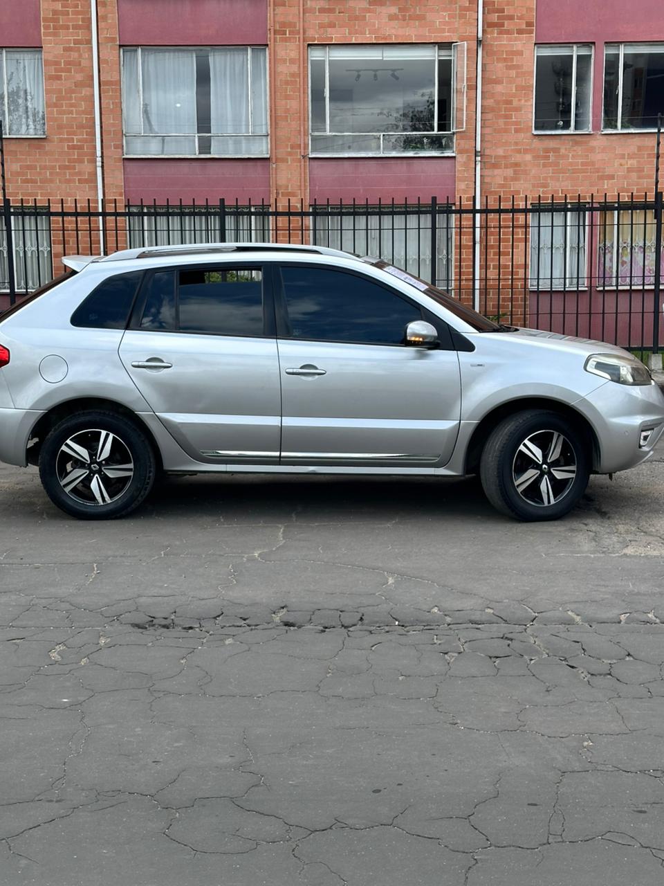 RENAULT KOLEOS DYNAMIQUE BOSE 2.5CC 2016: imagen 4