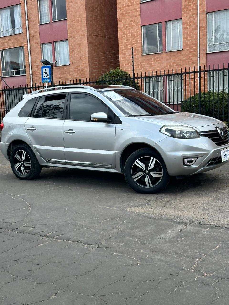 RENAULT KOLEOS DYNAMIQUE BOSE 2.5CC 2016: imagen 3