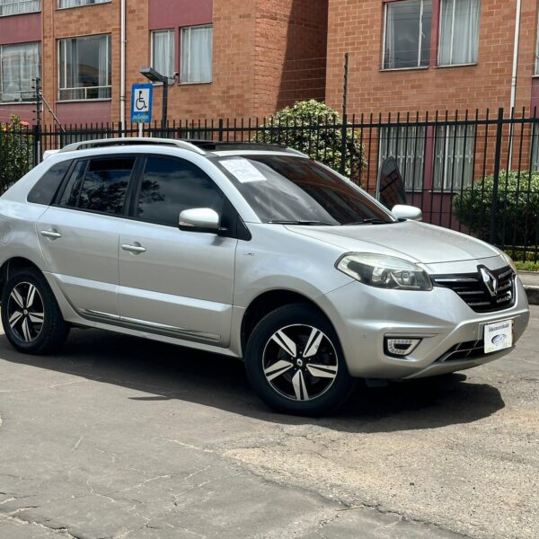 RENAULT KOLEOS DYNAMIQUE BOSE 2.5CC 2016: imagen 2