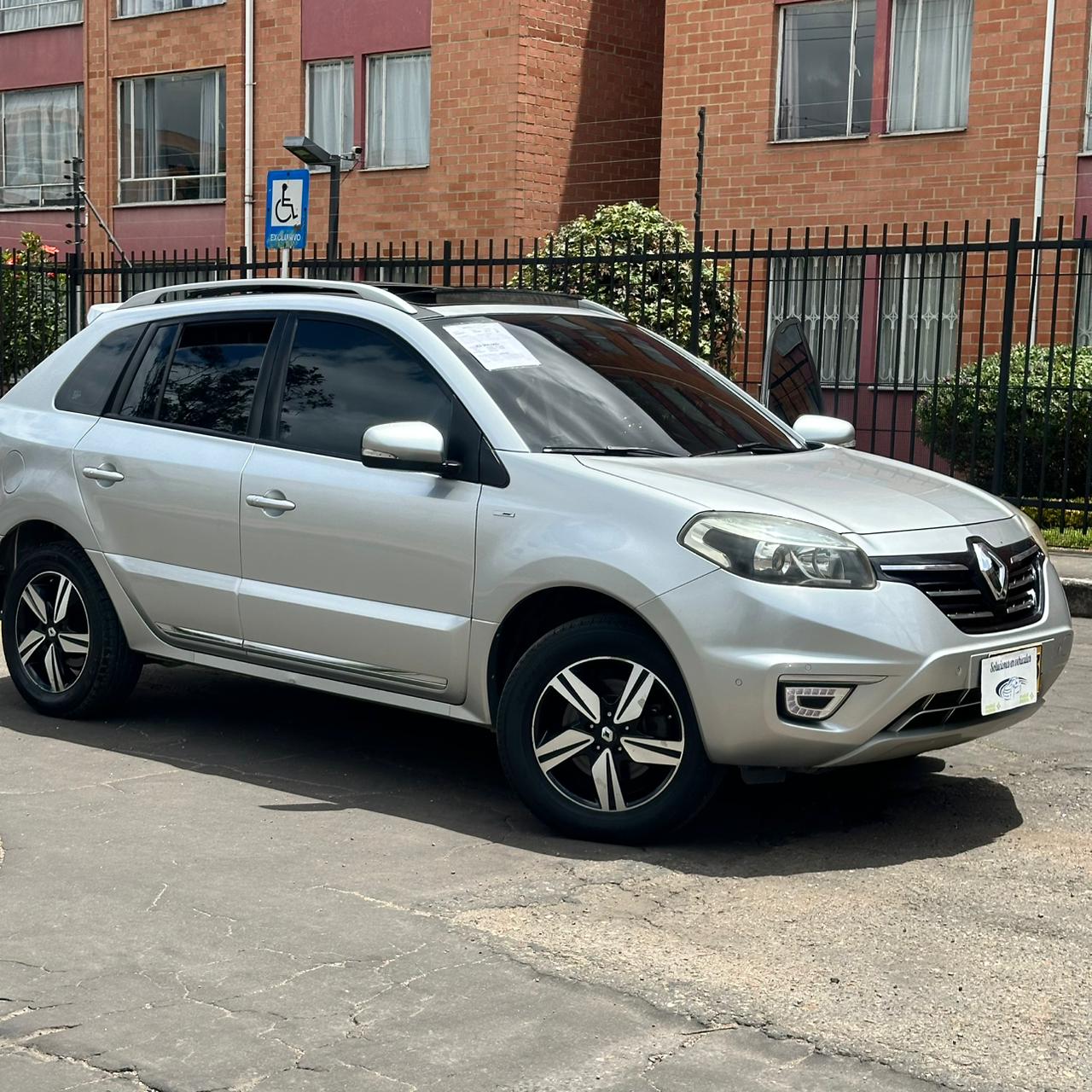 RENAULT KOLEOS DYNAMIQUE BOSE 2.5CC 2016: imagen 2