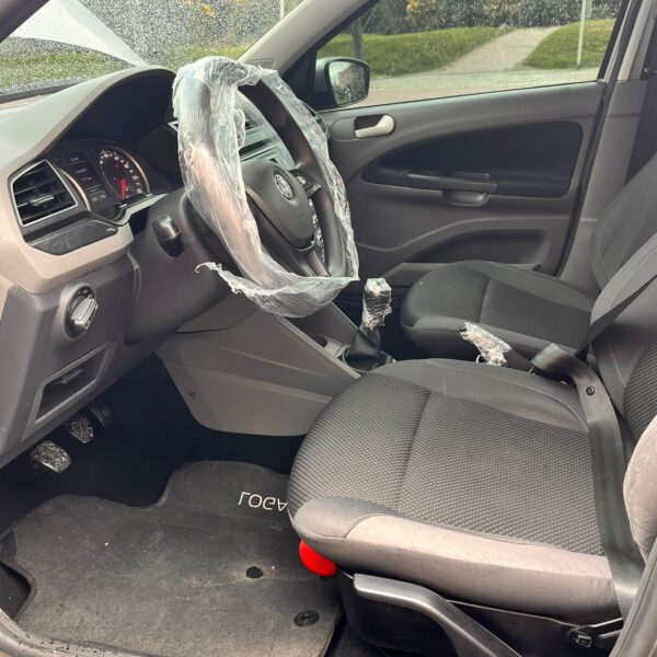 VOLKSWAGEN VOYAGE COMFORTLINE MT 1.6CC 2019: imagen 6