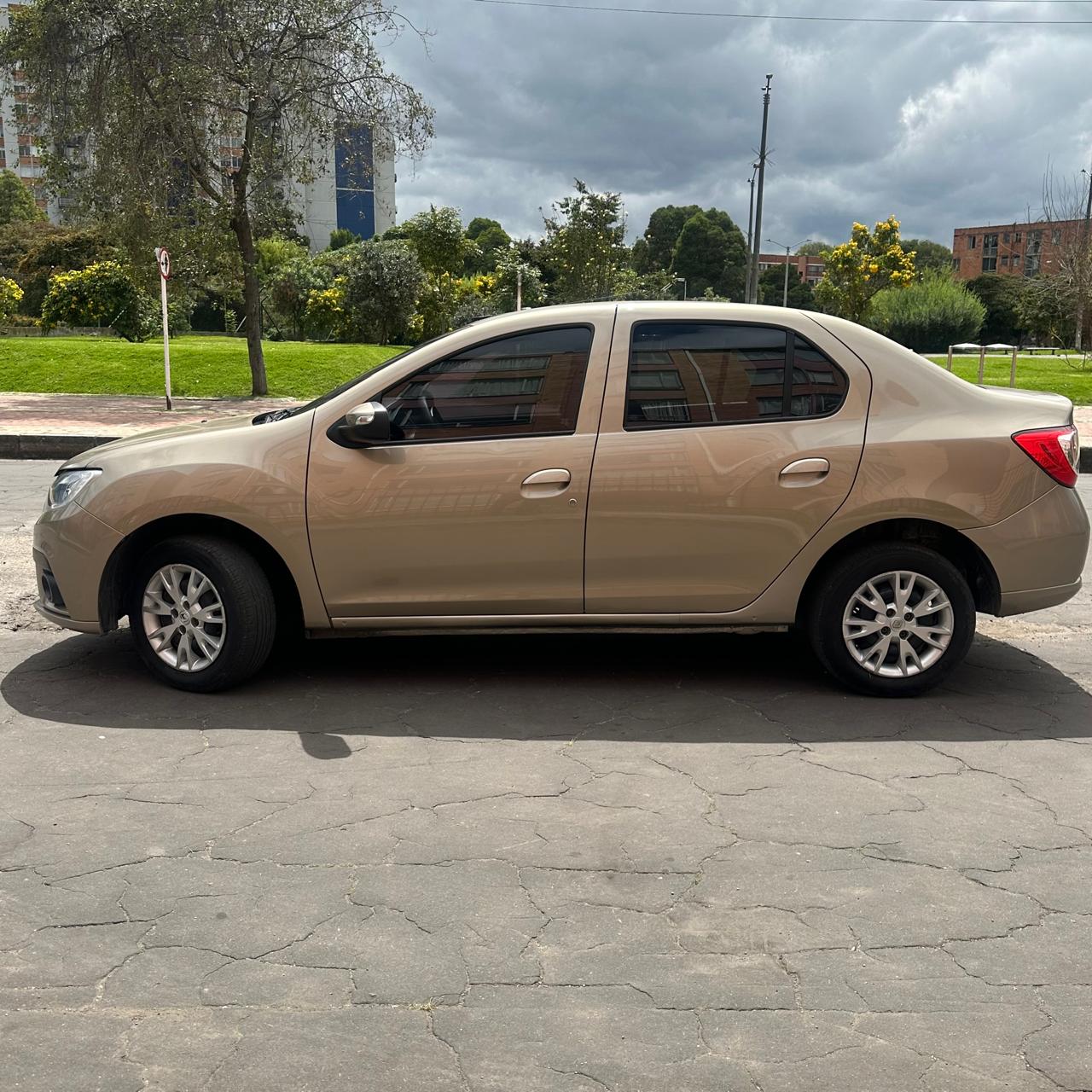 RENAULT LOGAN LIFE + 1.6CC 16V 2023: imagen 15