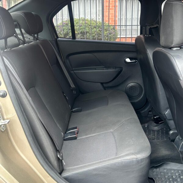 RENAULT LOGAN LIFE + 1.6CC 16V 2023: imagen 10