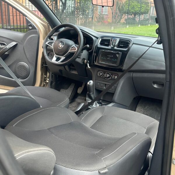 RENAULT LOGAN LIFE + 1.6CC 16V 2023: imagen 7