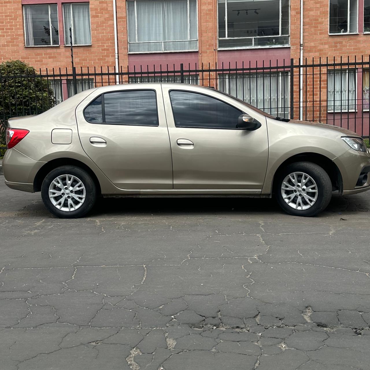 RENAULT LOGAN LIFE + 1.6CC 16V 2023: imagen 3