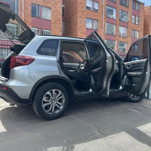 SUZUKI VITARA GL AT 1.6CC 4X2: imagen 11