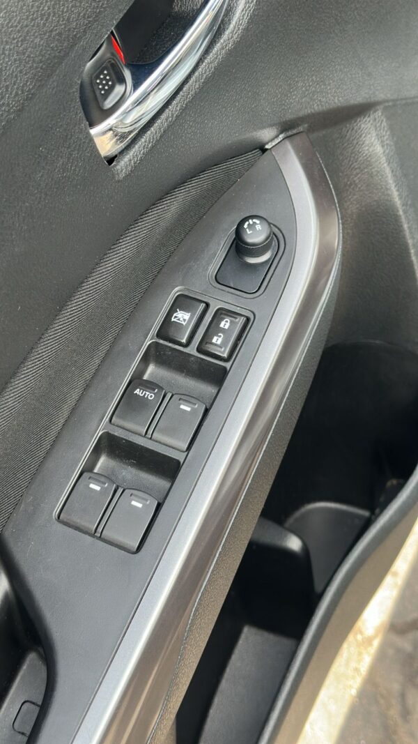 SUZUKI VITARA GL AT 1.6CC 4X2: imagen 9