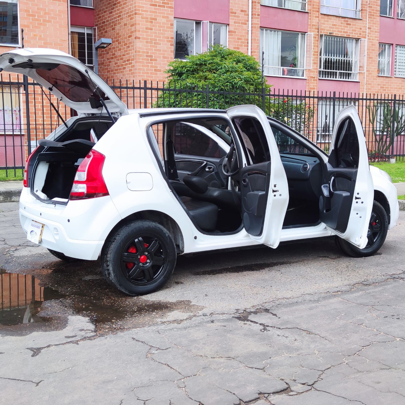 RENAULT SANDERO INTENS / AT  1.6CC 16V 2016: imagen 11