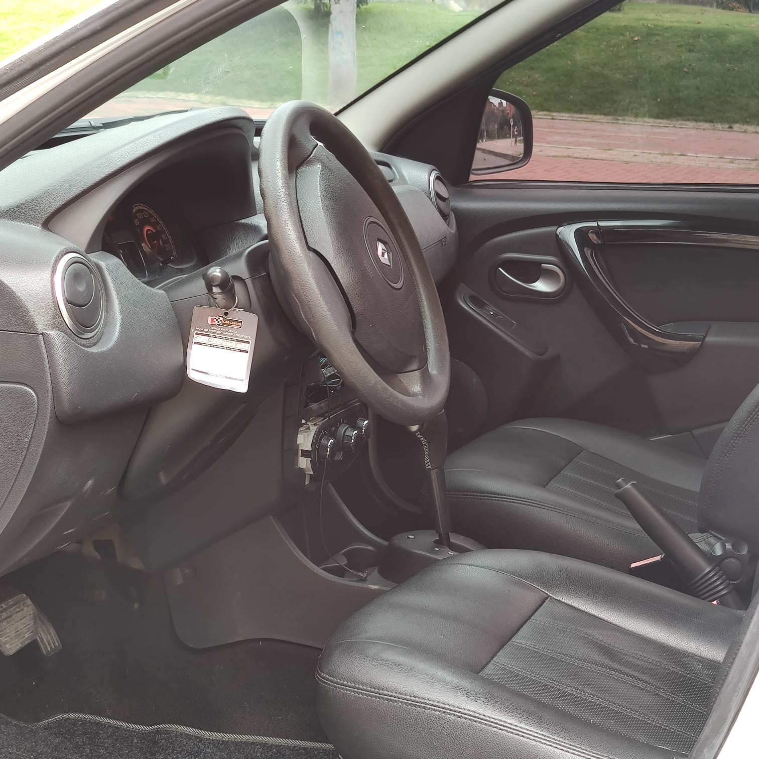 RENAULT SANDERO INTENS / AT  1.6CC 16V 2016: imagen 15