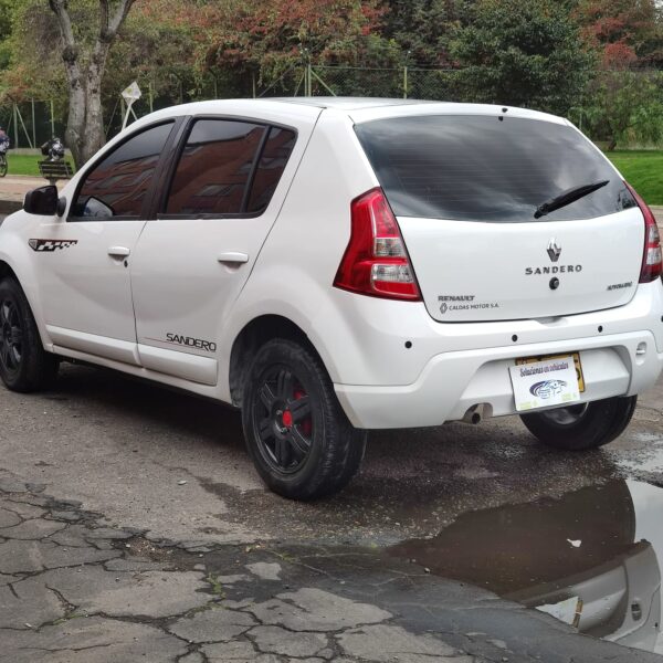 RENAULT SANDERO INTENS / AT  1.6CC 16V 2016: imagen 6