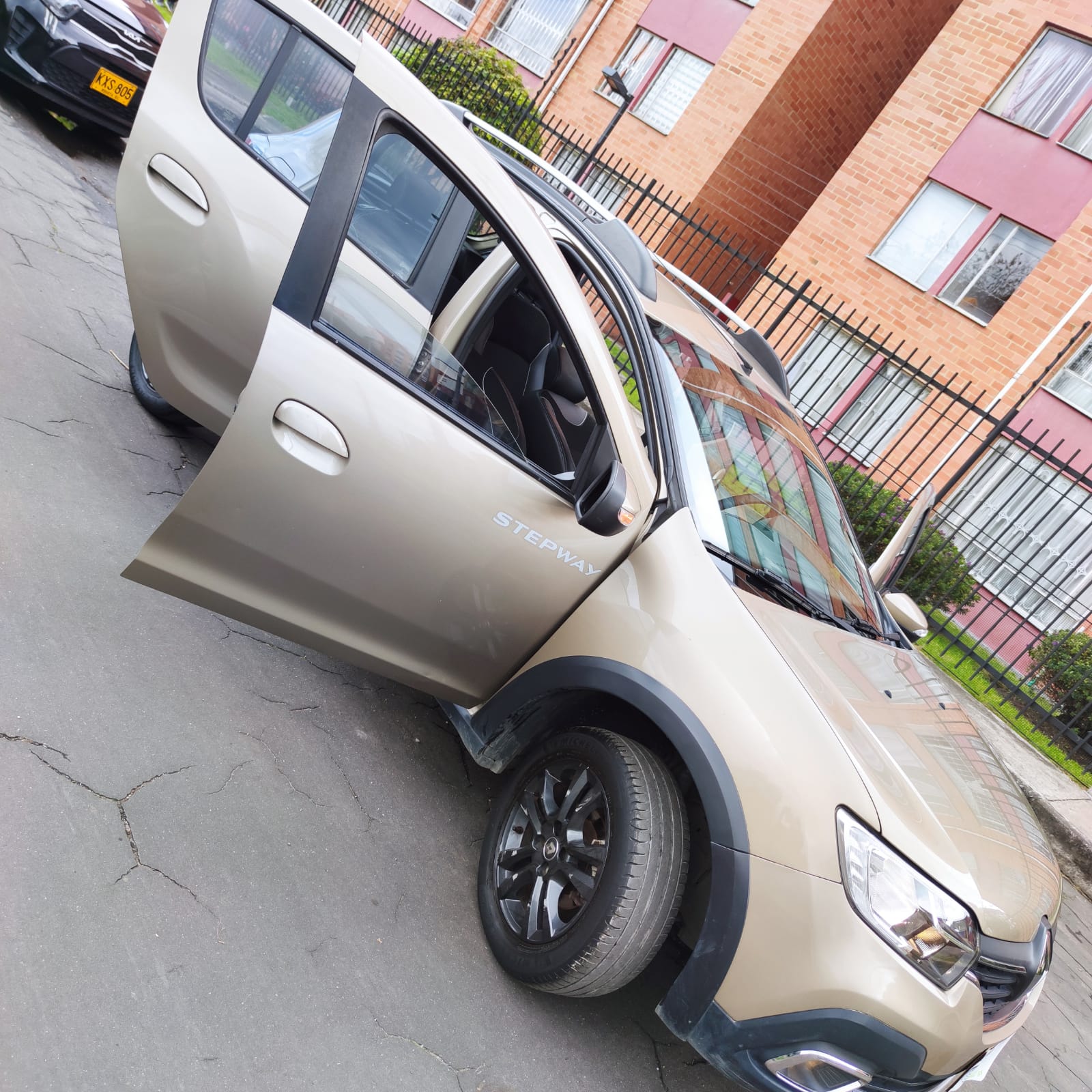 RENAULT STEPWAY ZEN MT 1.6CC 16V 2022: imagen 14