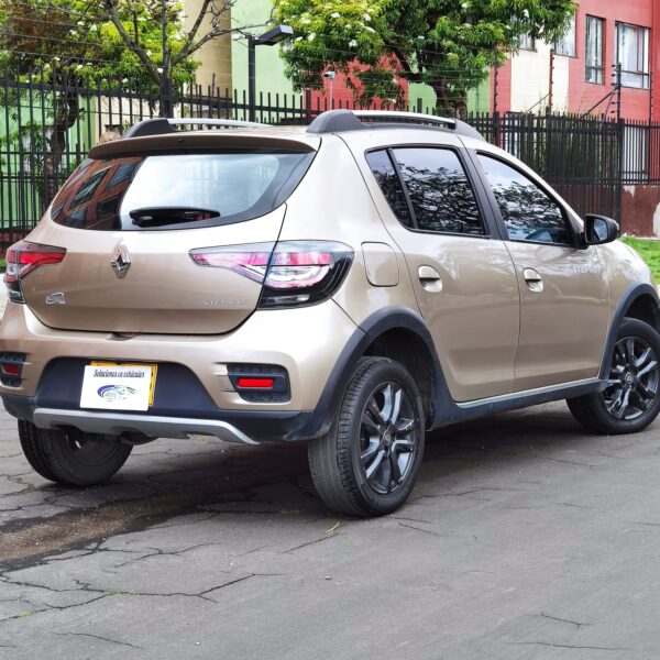 RENAULT STEPWAY ZEN MT 1.6CC 16V 2022: imagen 9