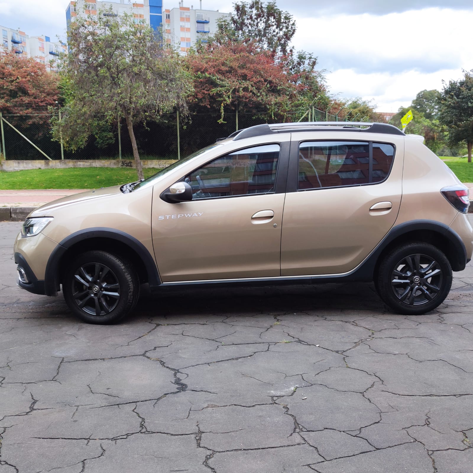 RENAULT STEPWAY ZEN MT 1.6CC 16V 2022: imagen 6