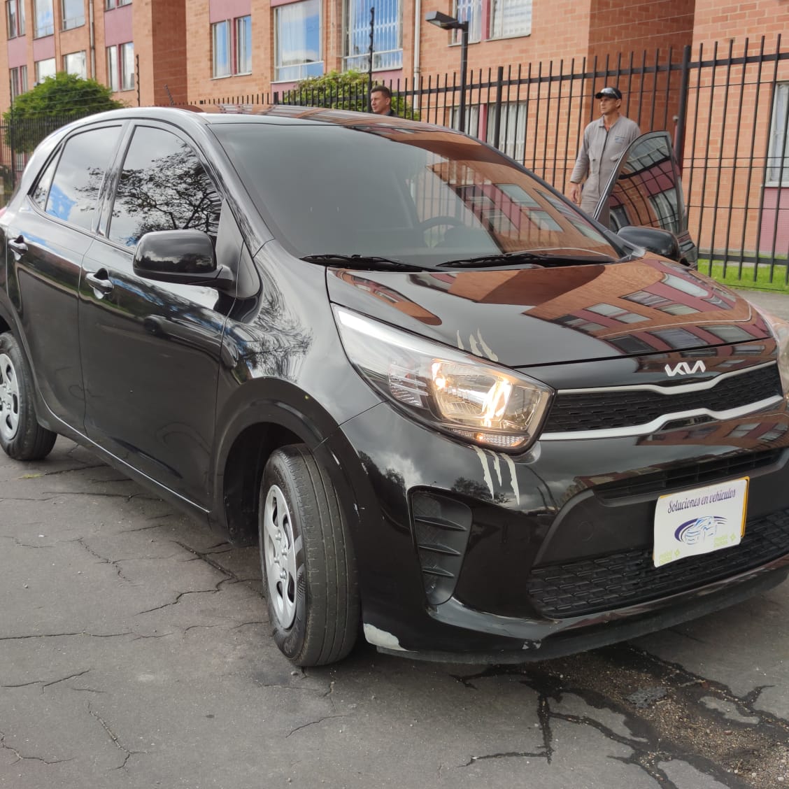 KIA PICANTO EMOTION MT 1.0CC 2023: imagen 10