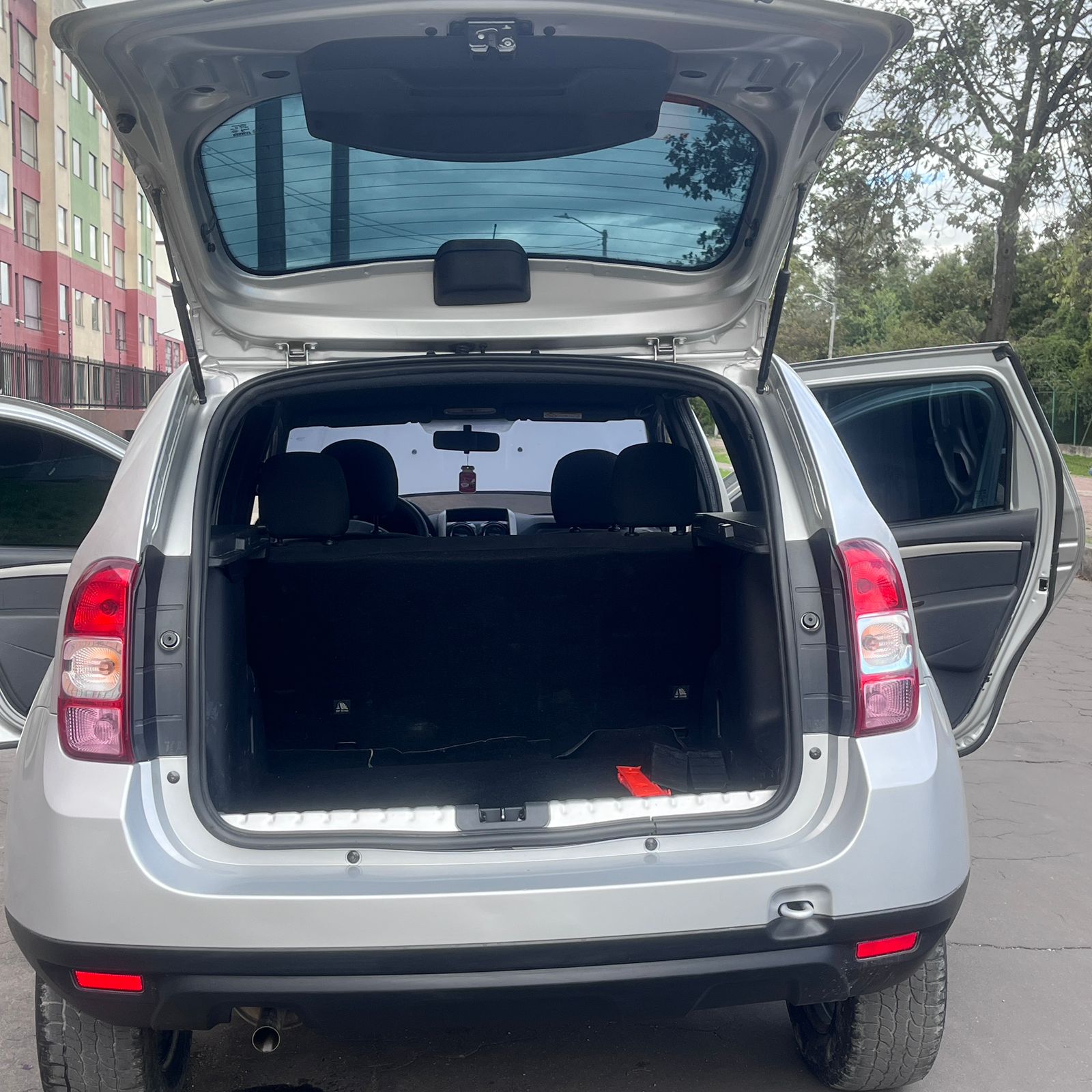 RENAULT DUSTER  EXPRESSION/ZEN MT 1.6CC 4X2 2021: imagen 9