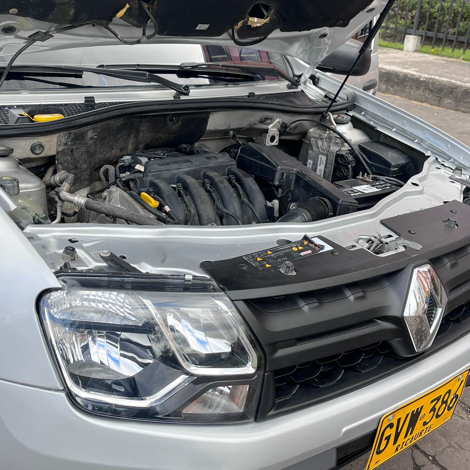 RENAULT DUSTER  EXPRESSION/ZEN MT 1.6CC 4X2 2021: imagen 15