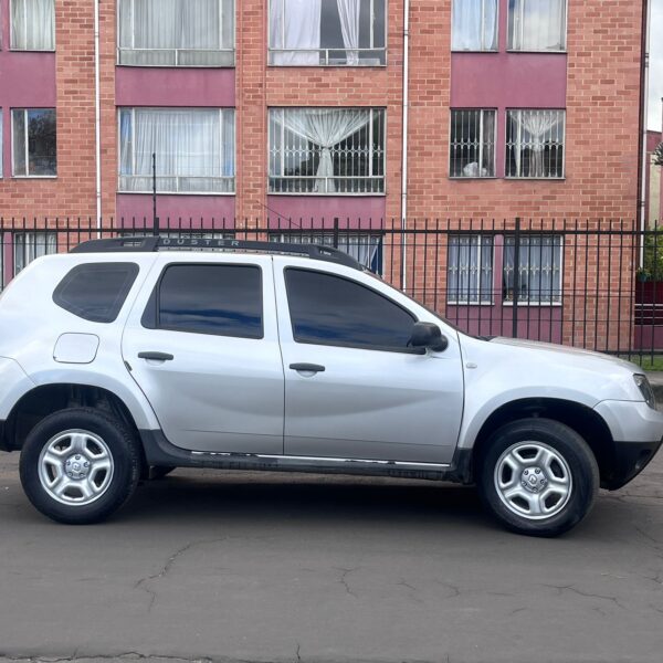 RENAULT DUSTER  EXPRESSION/ZEN MT 1.6CC 4X2 2021: imagen 4