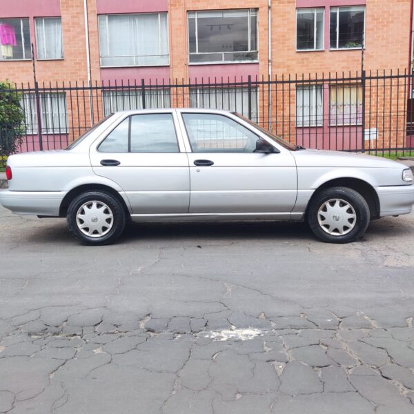 NISSAN SENTRA B13 MT 1.6CC 16V 2009: imagen 5