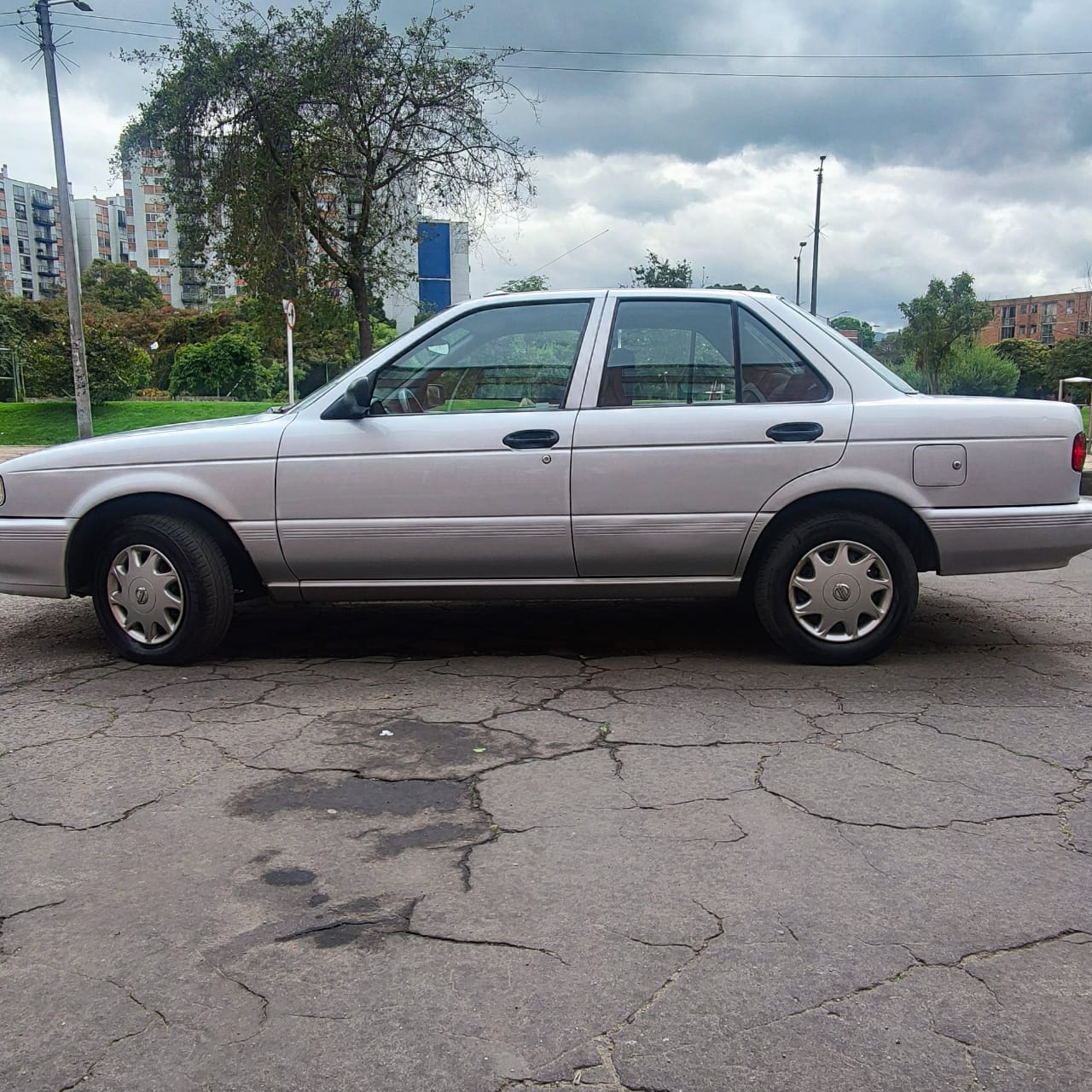 NISSAN SENTRA B13 MT 1.6CC 16V 2009: imagen 4