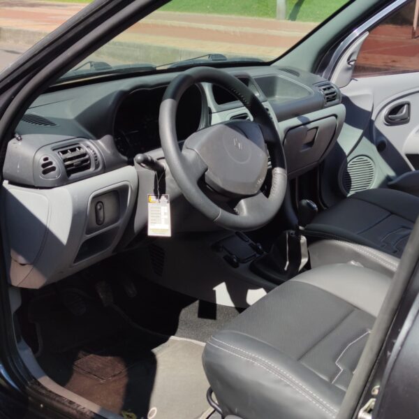 RENAULT CLIO II CAMPUS MT 1.2CC 16V 2014: imagen 17