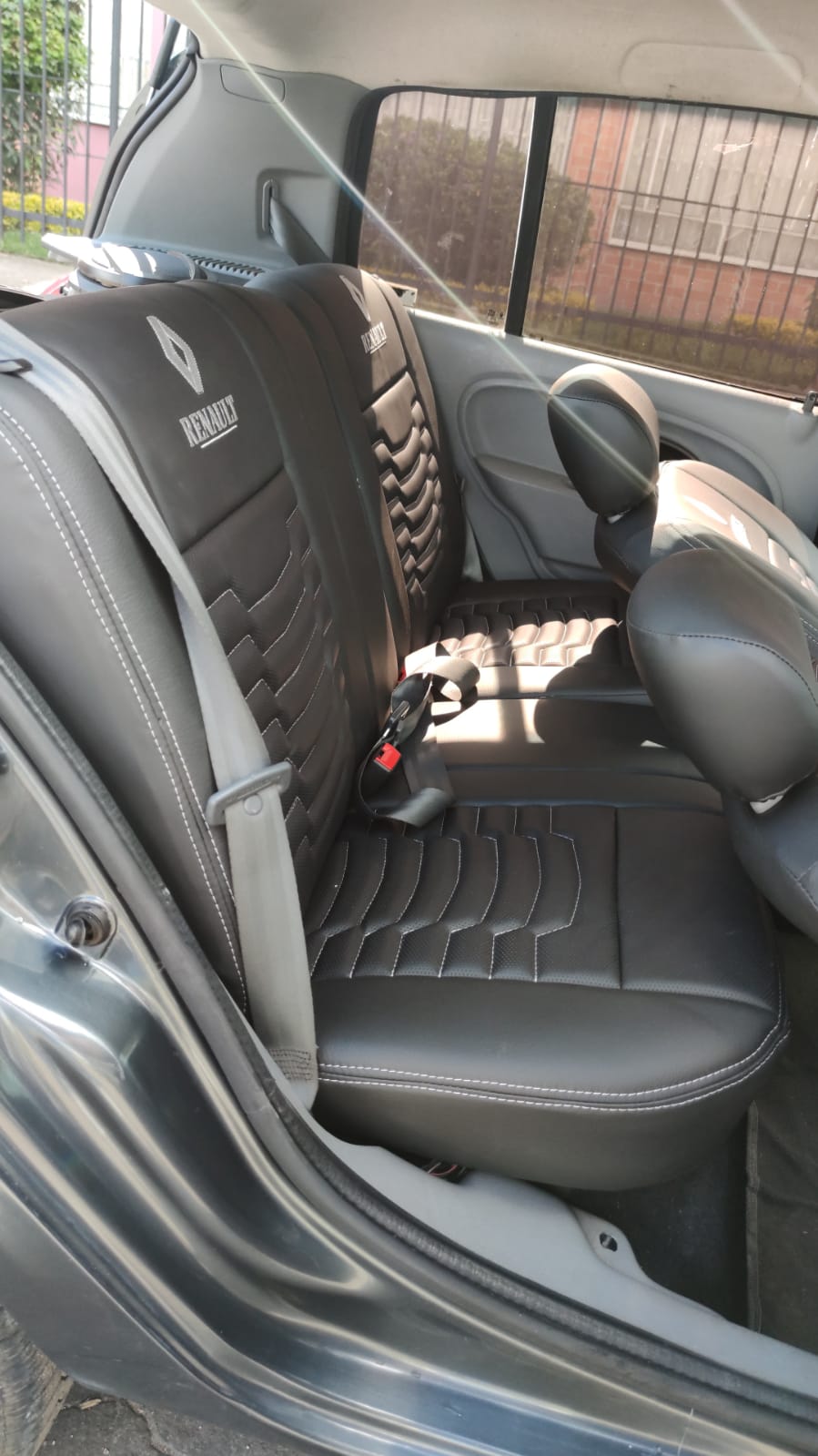 RENAULT CLIO II CAMPUS MT 1.2CC 16V 2014: imagen 20