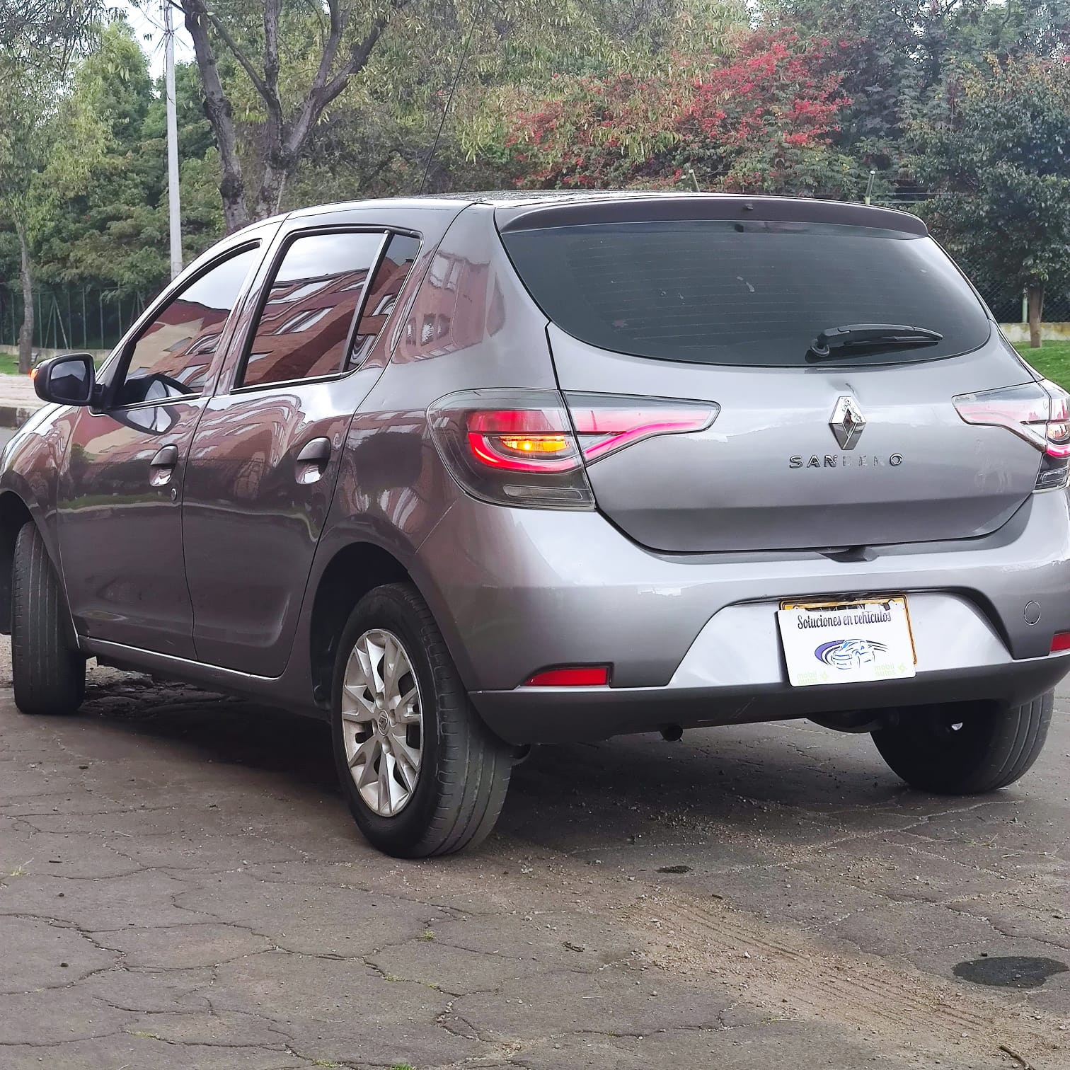 RENAULT SANDERO LIFE+ MT 1.6CC 8V 2023: imagen 4