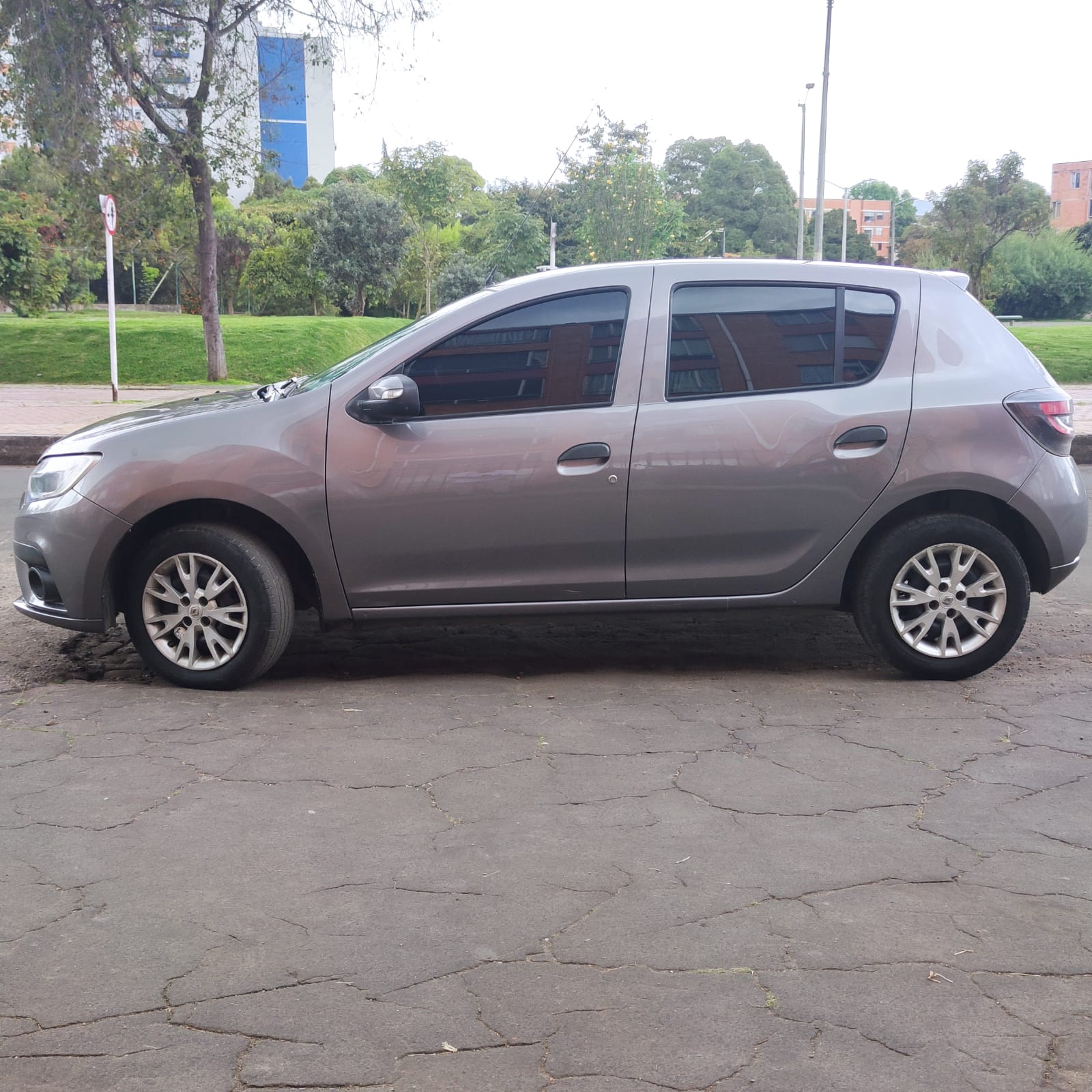 RENAULT SANDERO LIFE+ MT 1.6CC 8V 2023: imagen 6