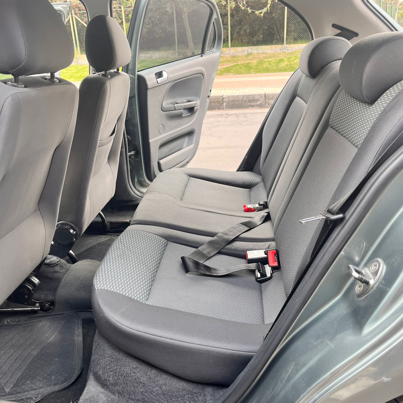 VOLKSWAGEN GOL COMFORTLINE MT 1.6CC 2012: imagen 14