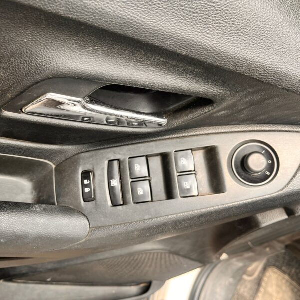 CHEVROLET TRACKER LS AT 1.8CC 2013: imagen 17