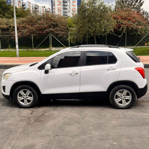 CHEVROLET TRACKER LS AT 1.8CC 2013: imagen 9