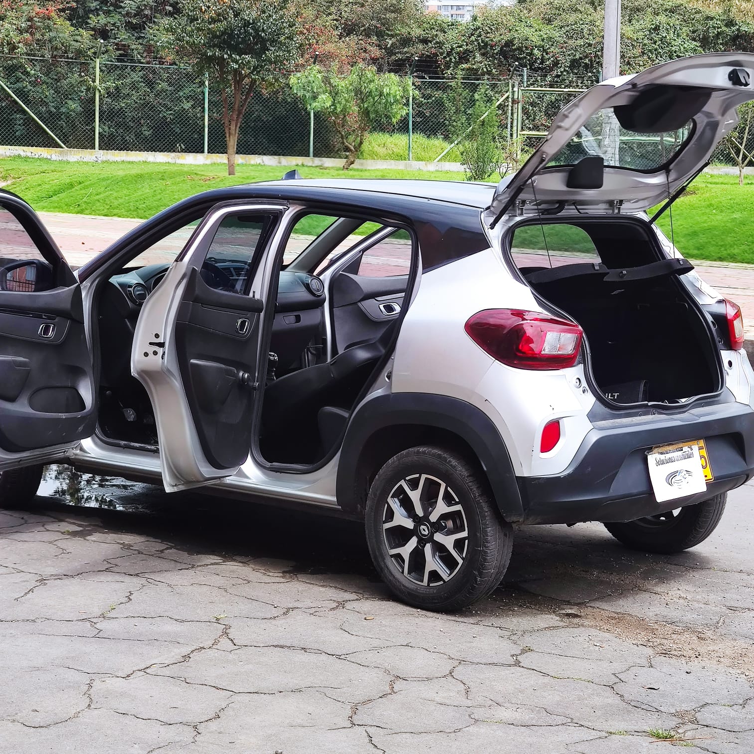 RENAULT KWID ICONIC MT 1.0CC 2023: imagen 12