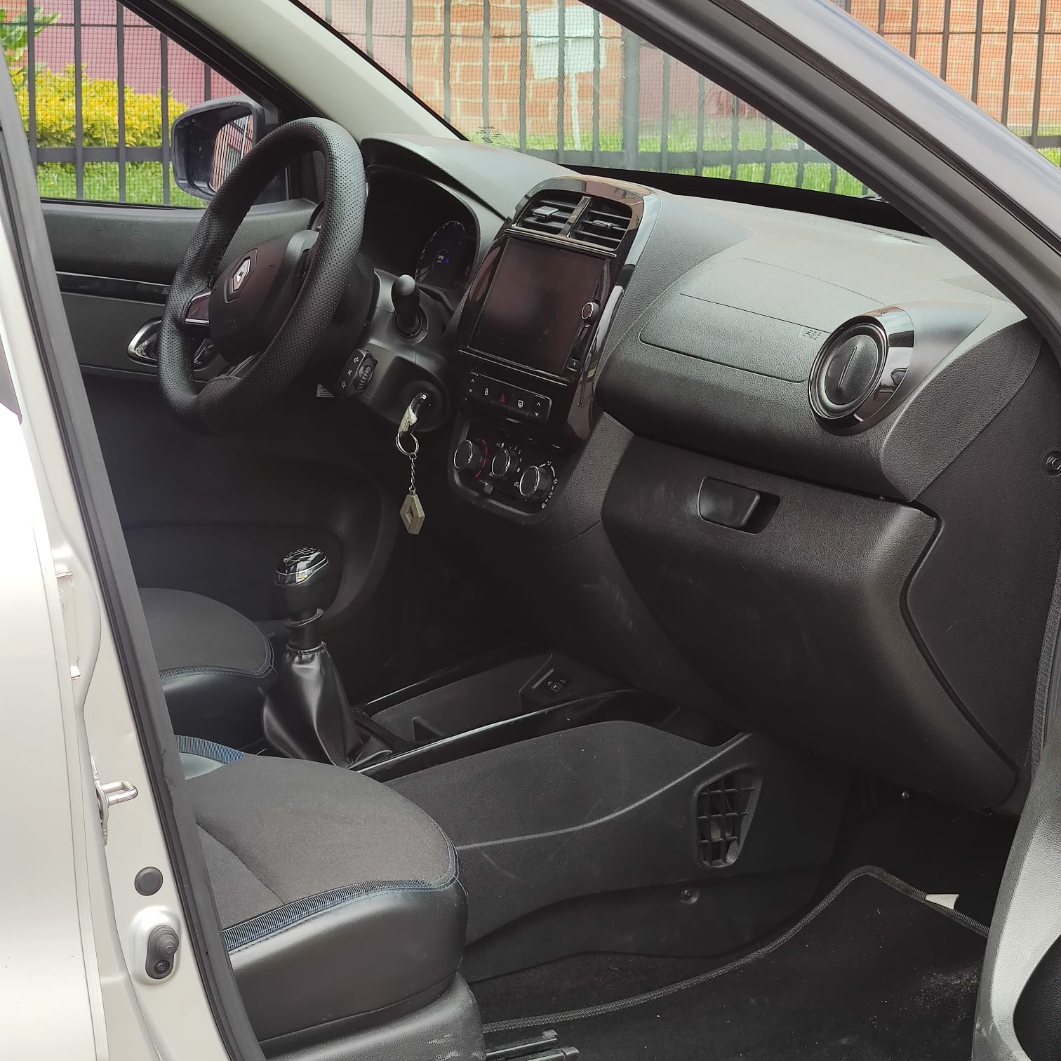 RENAULT KWID ICONIC MT 1.0CC 2023: imagen 17