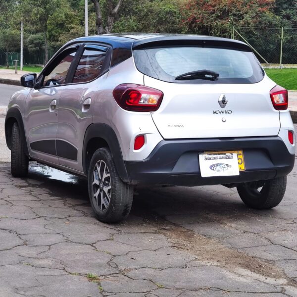 RENAULT KWID ICONIC MT 1.0CC 2023: imagen 4