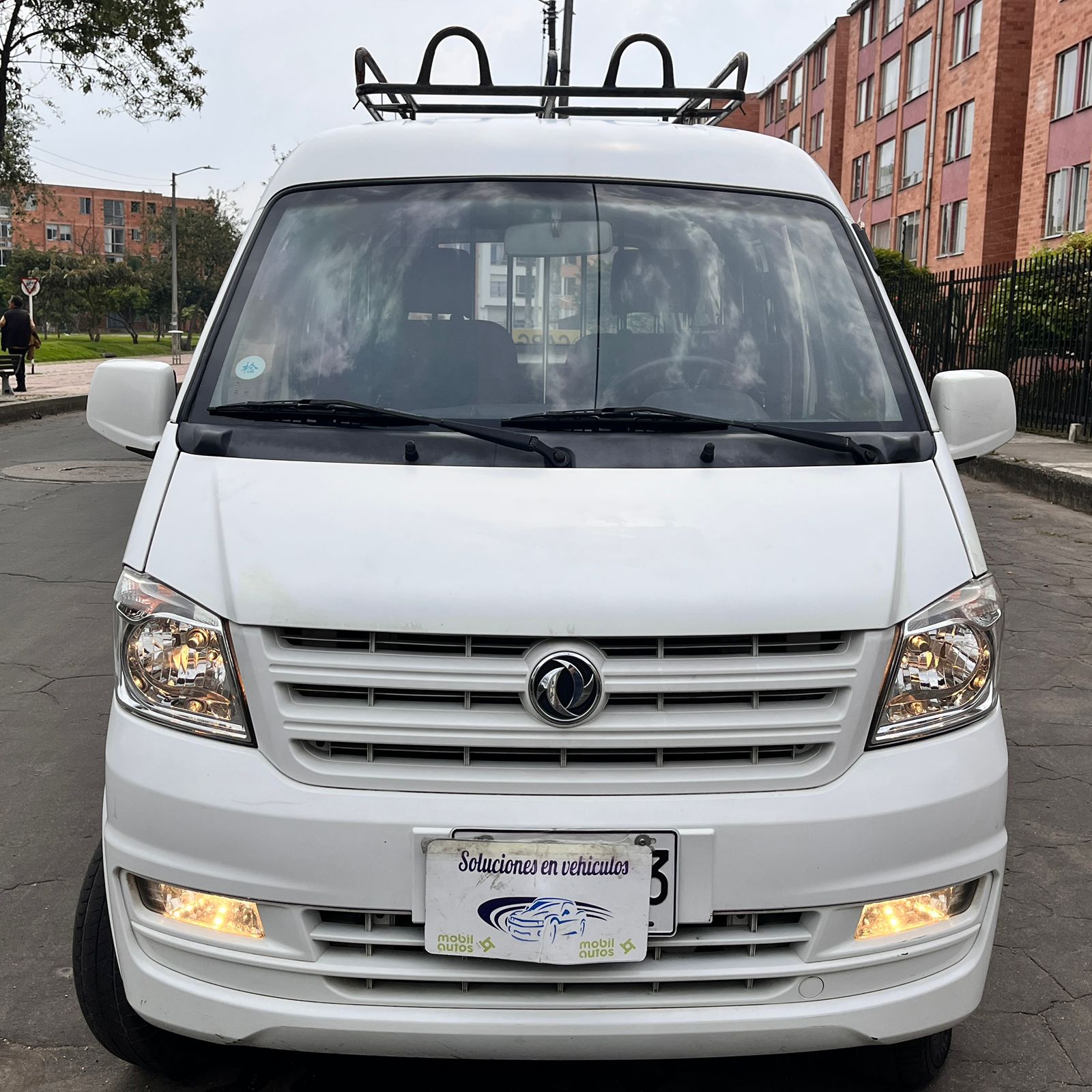 DFSK/DFM 1.2L MT 1.2CC VAN DE CARGA 2023: imagen 4