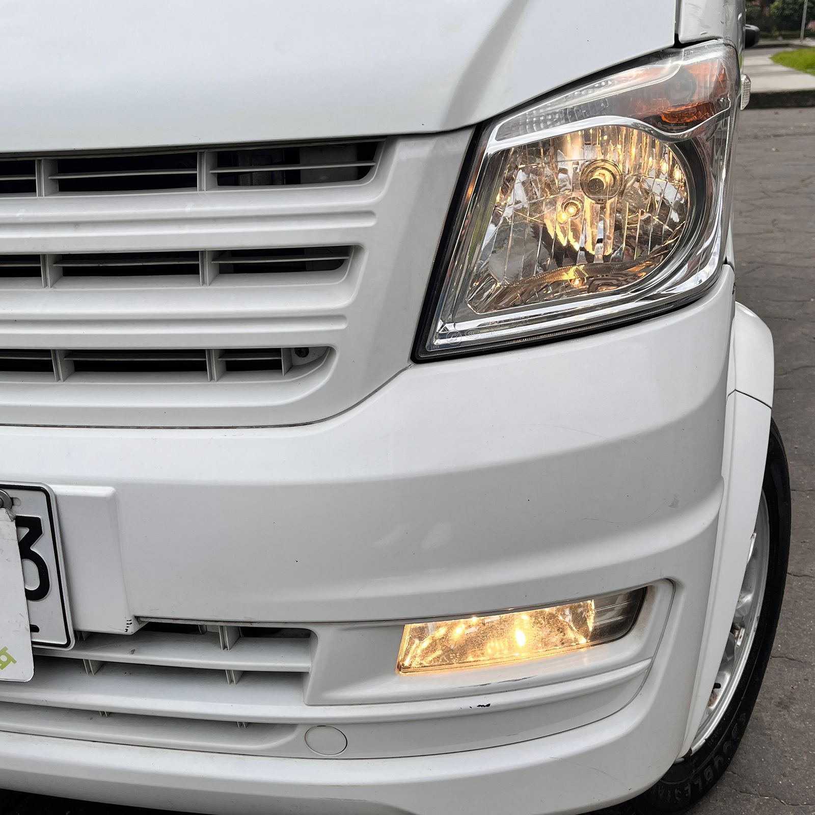 DFSK/DFM 1.2L MT 1.2CC VAN DE CARGA 2023: imagen 2