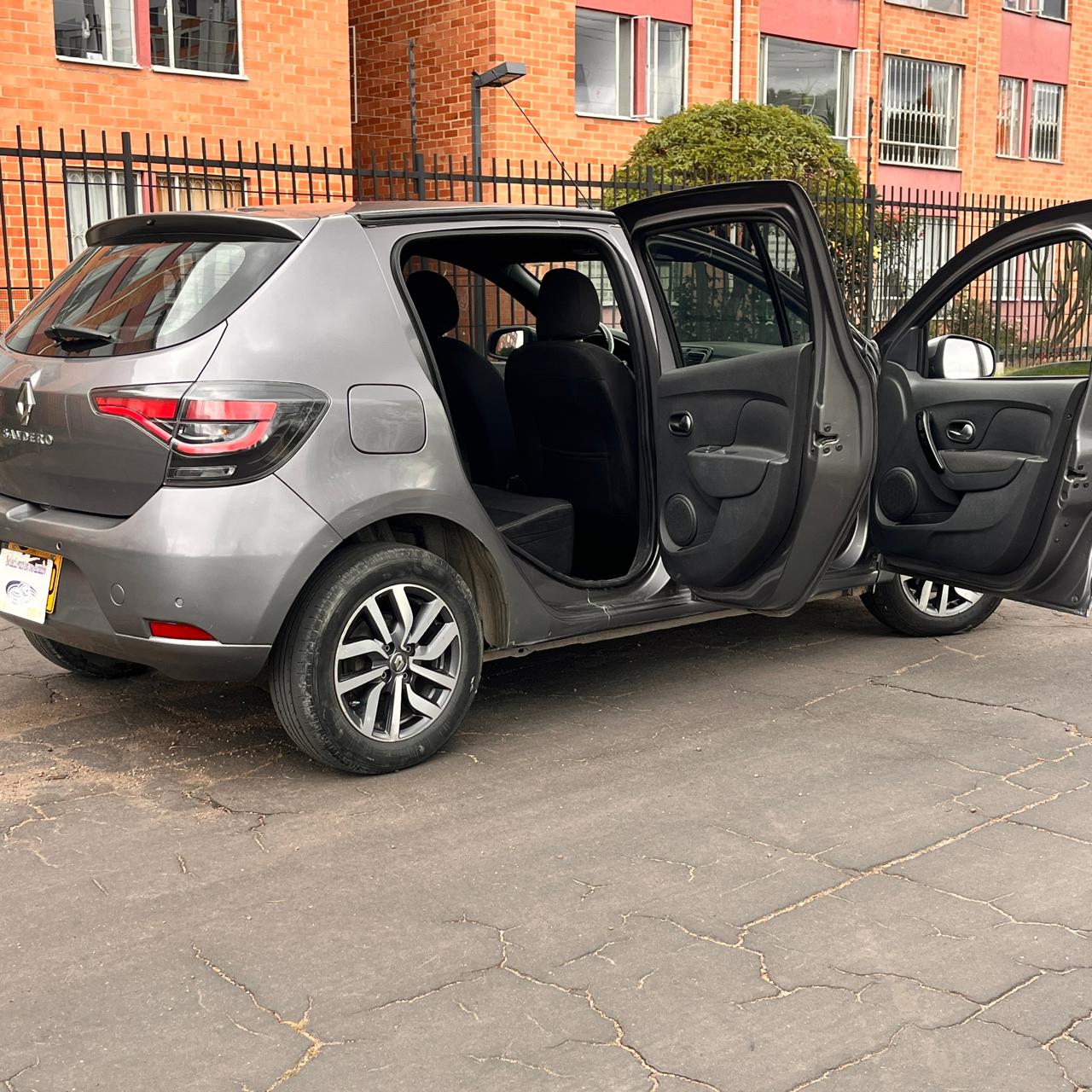 RENAULT SANDERO ZEN MT 1.6CC 16V 2022: imagen 11