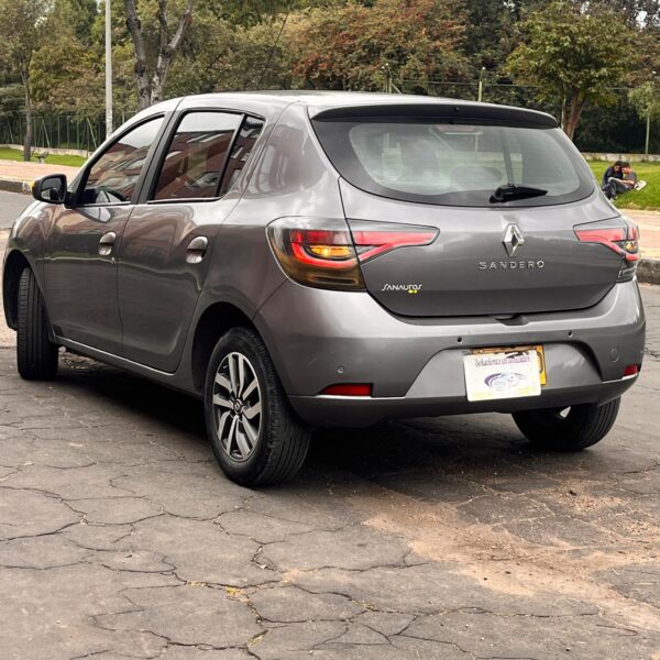 RENAULT SANDERO ZEN MT 1.6CC 16V 2022: imagen 4