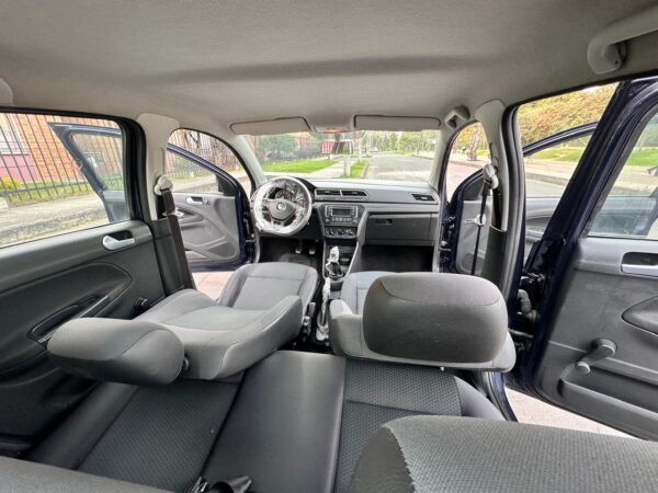 VOLKSWAGEN VOYAGE COMFORTLINE MT 1.6CC 2017: imagen 16